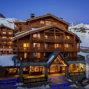 Val 2400 Apartahotel
