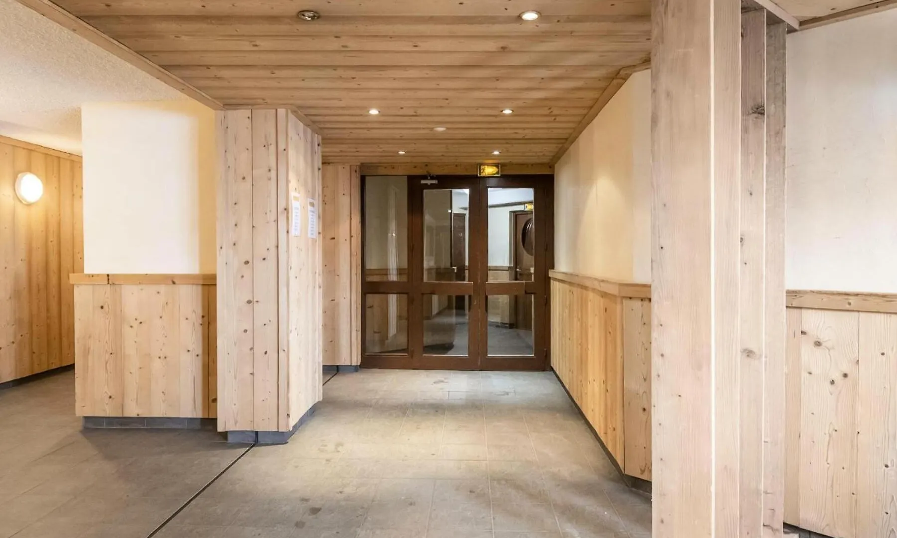 Residence Schuss - Val Thorens Location: Appartement Renove Avec Chambre Et Cabine, Proche Des Pistes Mae-9028 Apartmán